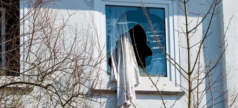 Storm Window Installation Contractors in Davie, FL